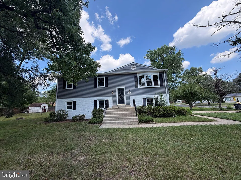 8830 W Fort Foote Ter