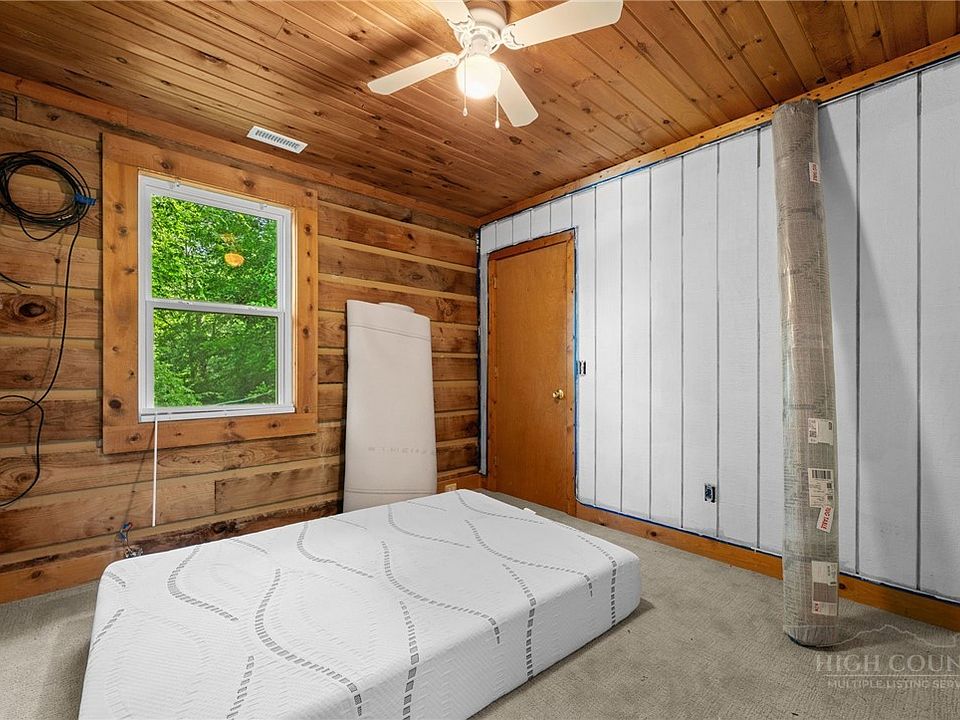 34th image of 2020 Castle Ford Road
