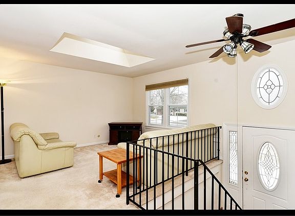 3rd image of 625 Ponderosa Dr