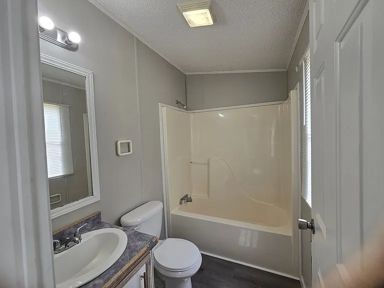 1194 Juniper Dr — Photo 24