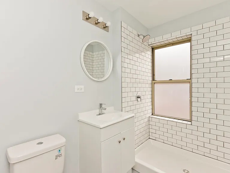 4700 N Racine Ave — Photo 8