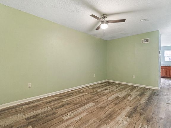 5th image of 1105 Orange Blossom Ln #3