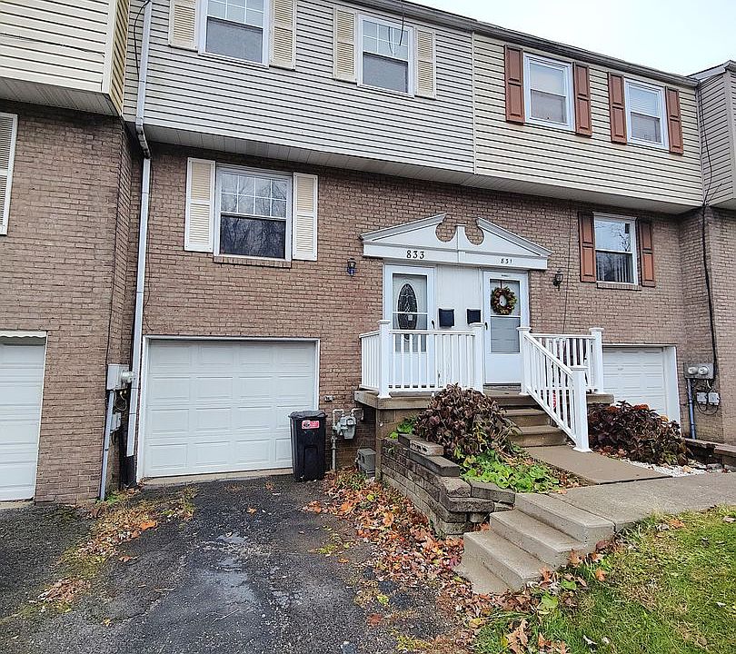 1st image of 833 Blackberry St