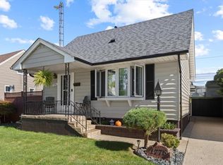 1778 Arthur Rd, Windsor, ON N8Y3Z5