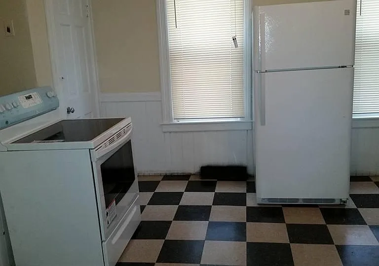 69 Mapledell St — Photo 9