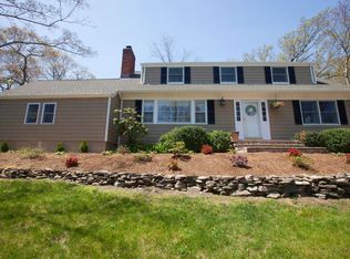 20 Brewster Hill Rd, East Setauket, NY 11733