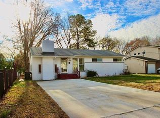 3303 W Weaver Rd, Hampton, VA 23666