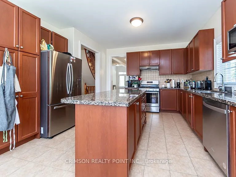 2304 Canterbury Cres — Photo 19