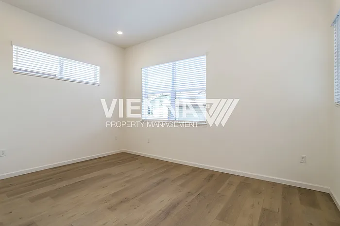 8086 Quiet Knolls Dr — Photo 16