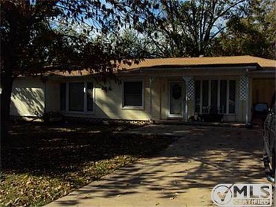 307 N Pecan St, Van, TX, 75790