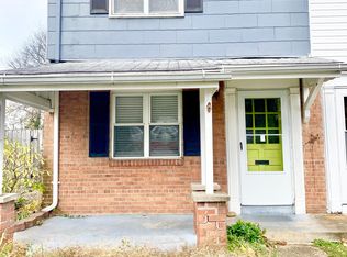 2302 Glendale Ter, Alexandria, VA 22303