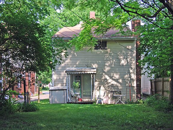 3rd image of 5520 N College Ave APT A