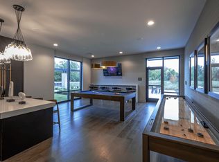 Everton Flats, Warrenville, IL 60555