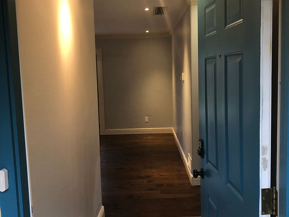 1st image of 801 Meadow Mead Dr
