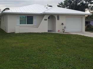 832 100th Ave N, Naples, FL 34108