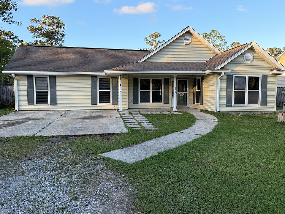 House for Rent with Large yard