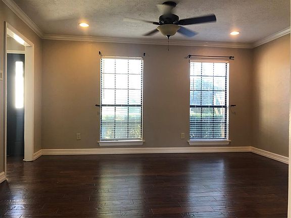 5th image of 839 Island Meadow Ct