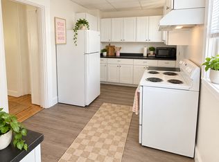 98 North Main Ave, Orono ME, Orono, ME 04473