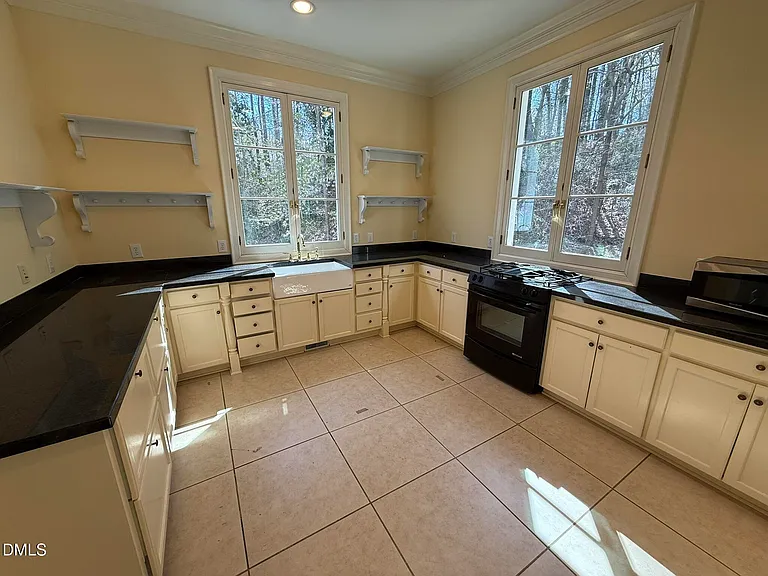 3617 Carlow Ct — Photo 7