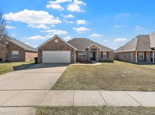 287 Avondale Ln, Bossier City, LA 71112