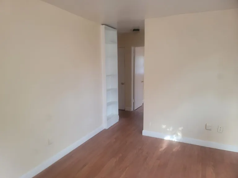 1133 Edith Ave — Photo 7