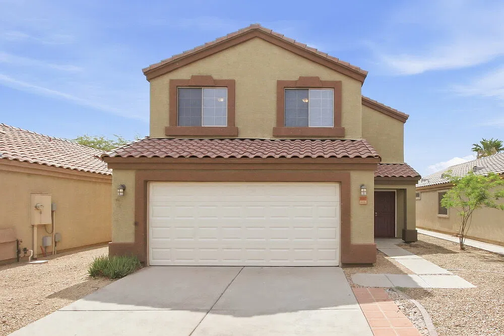 4 bed, 2.5 bath, 1540 sqft, $2,170 — Photo 1
