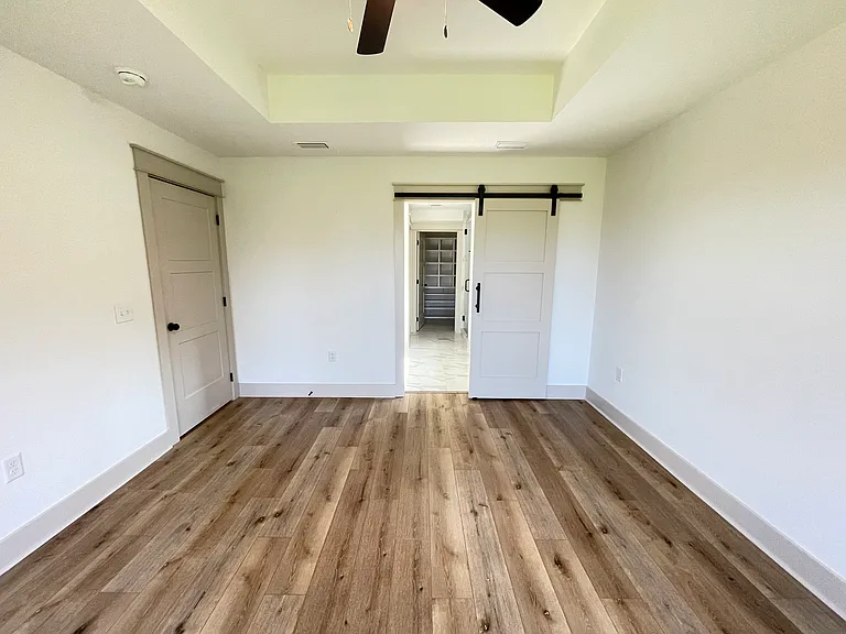 4640 Delwood Park Blvd — Photo 12