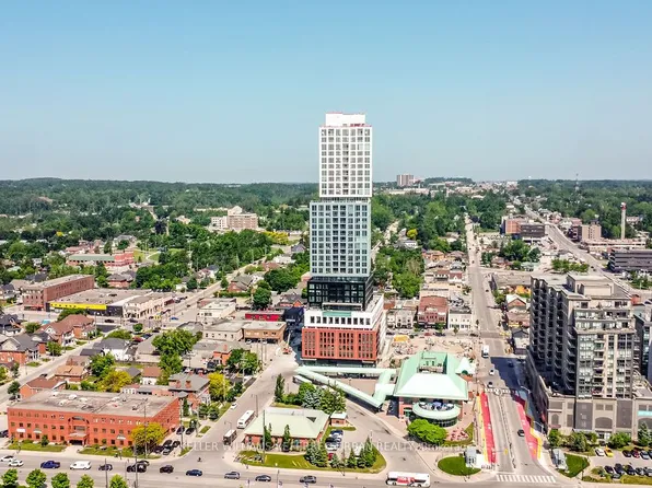 39 Mary St, Barrie, ON