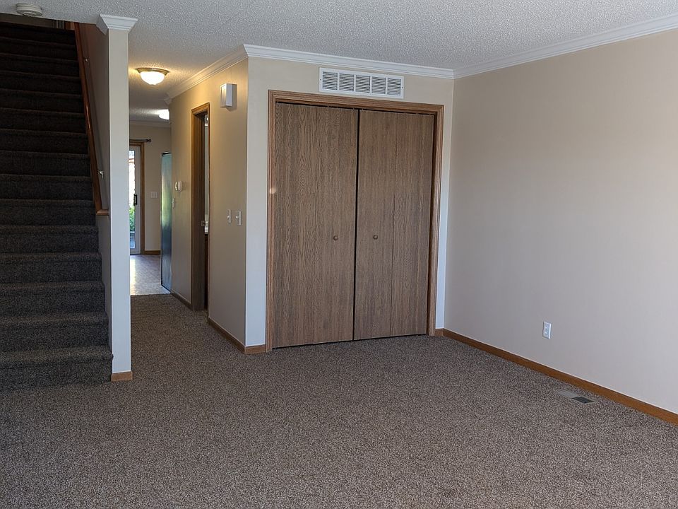 Entrance/Living room