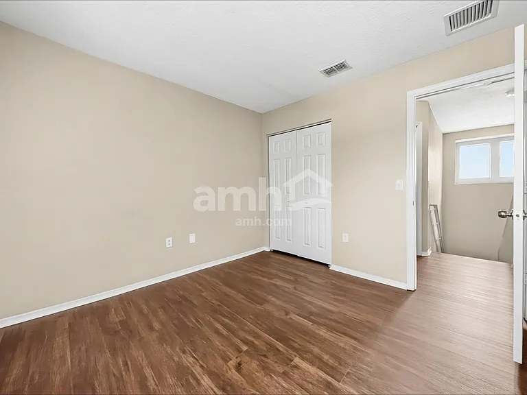 18934 Randall Pl — Photo 13