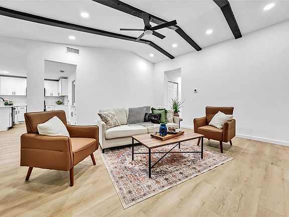4th image of 1804 Fernwood Cir