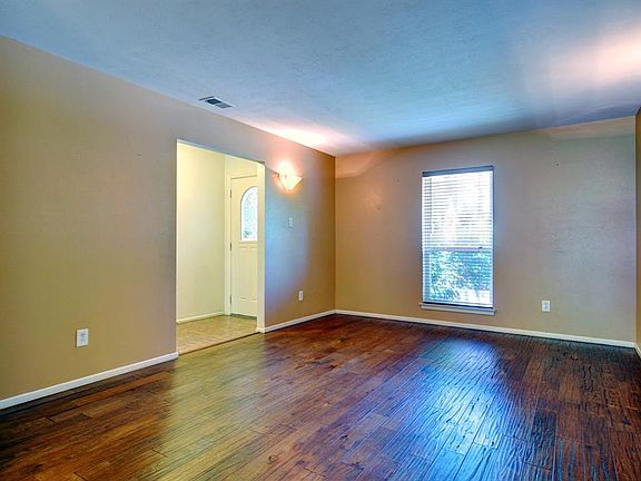3rd image of 8912 Sirocka Dr