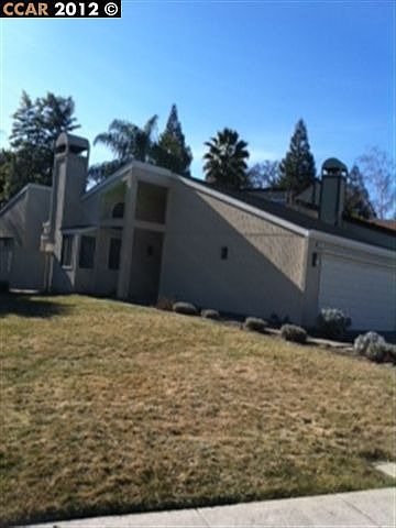1st image of 343 Flaming Oak Dr