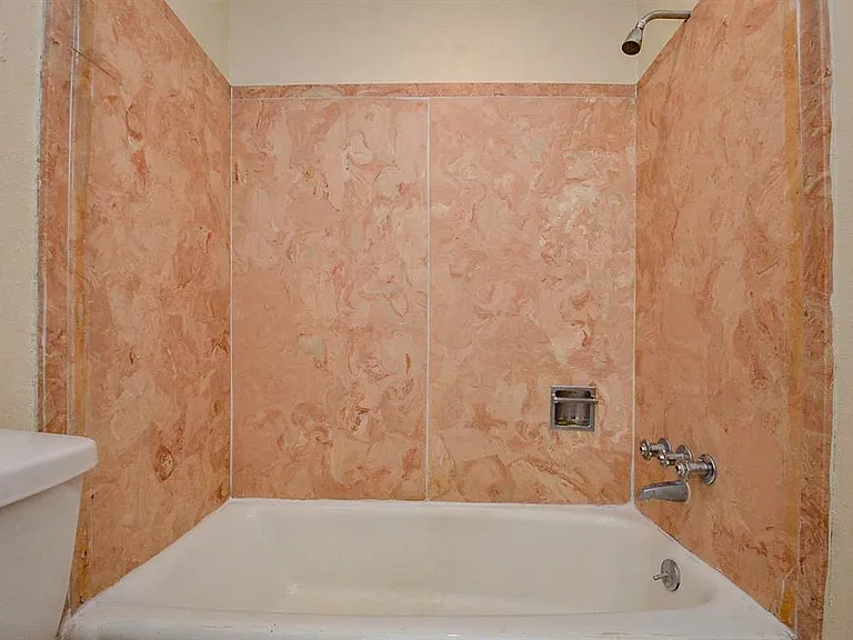 1211 Miramar St #1 — Photo 16