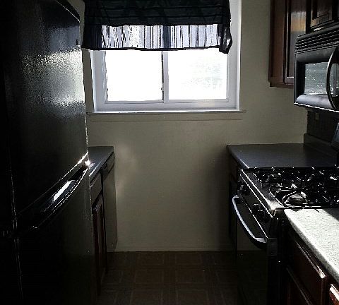 5th image of 42 Monet Ct