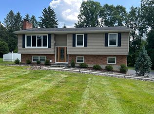 25 Williams Rd, New Fairfield, CT 06812