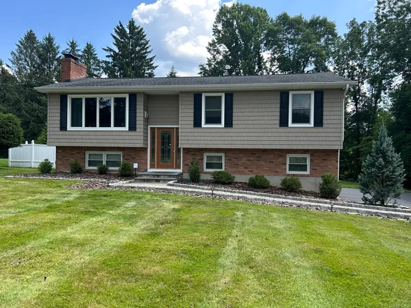 25 Williams Road, New Fairfield, CT 06812