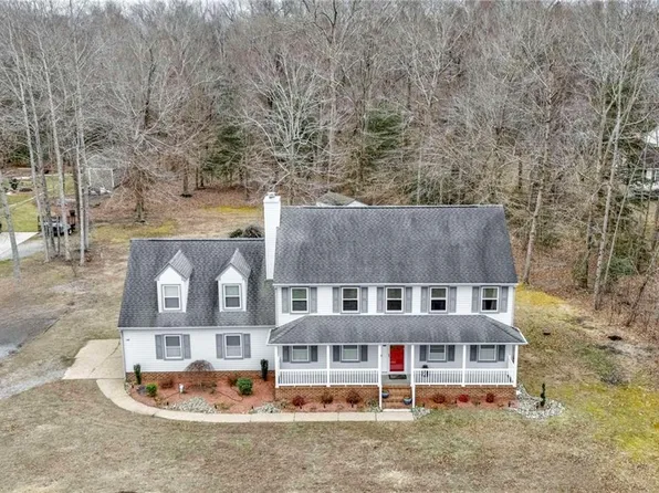 109 Arabian Trl, Smithfield, VA 23430