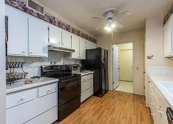 2nd image of 15838 N Bowling Green Dr