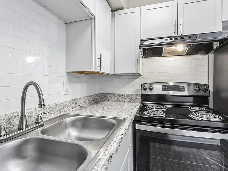 Upland Townhomes — Photo 3