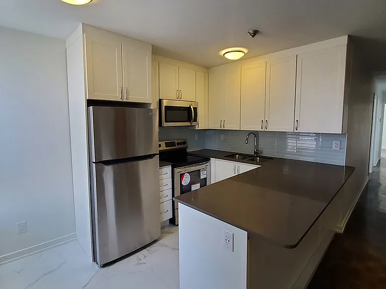 10 Yorkwoods Gate — Photo 15