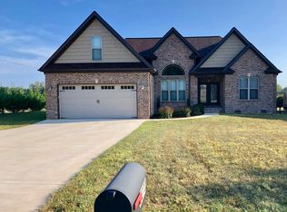 5070 Abernethy Park Dr, Hickory, NC 28602