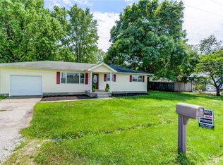 329 Oakley Rd, Cerro Gordo, IL 61818