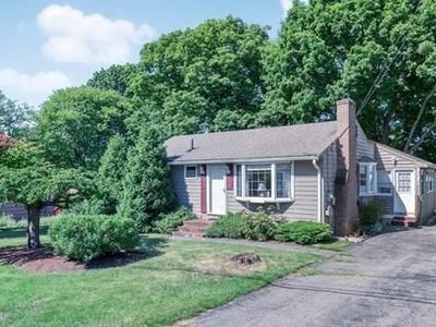 5 Senator Rd, Woburn, MA, 01801