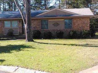 420 Willow Ave, Warner Robins, GA 31093