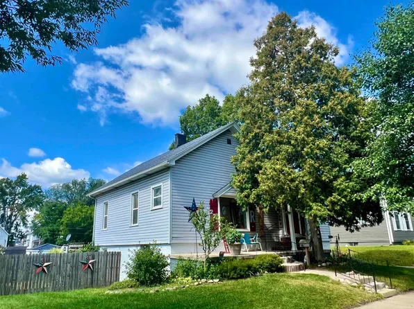 222 S Summit St, Kendallville, IN 46755