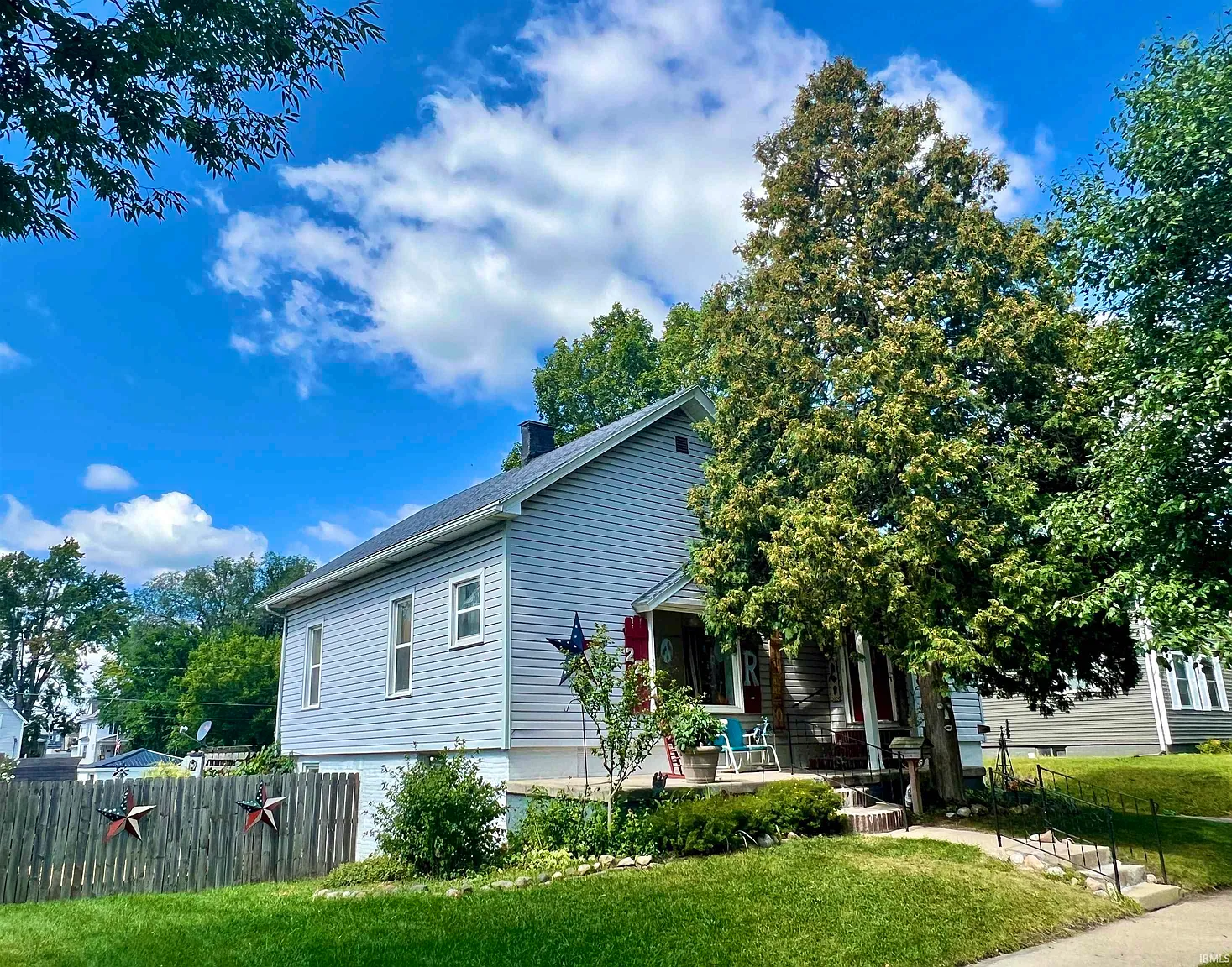 222 S Summit St photo 1