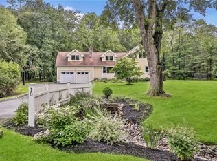 18 Woodbrook Rd, Pleasantville, NY 10570