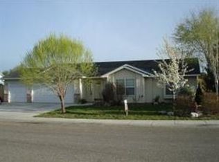946 E Spartan St, Eagle, ID 83616