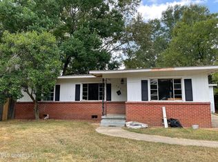 3925 Del Rosa Dr, Jackson, MS 39206